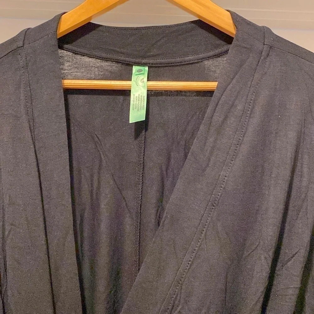 NWT Honeydew Intimates Lace Trim Lingerie Robe in Black